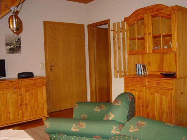 Pension Martens - Gaubenwohnung Wieck Bagian luar foto